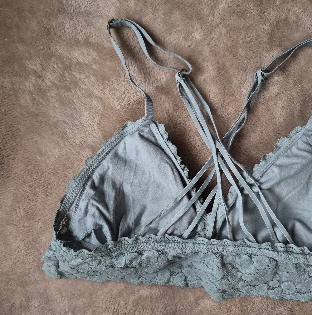 Aerie Lace Bralette in Light Blue Gray Cross Straps Size Small - Picture 6 of 11